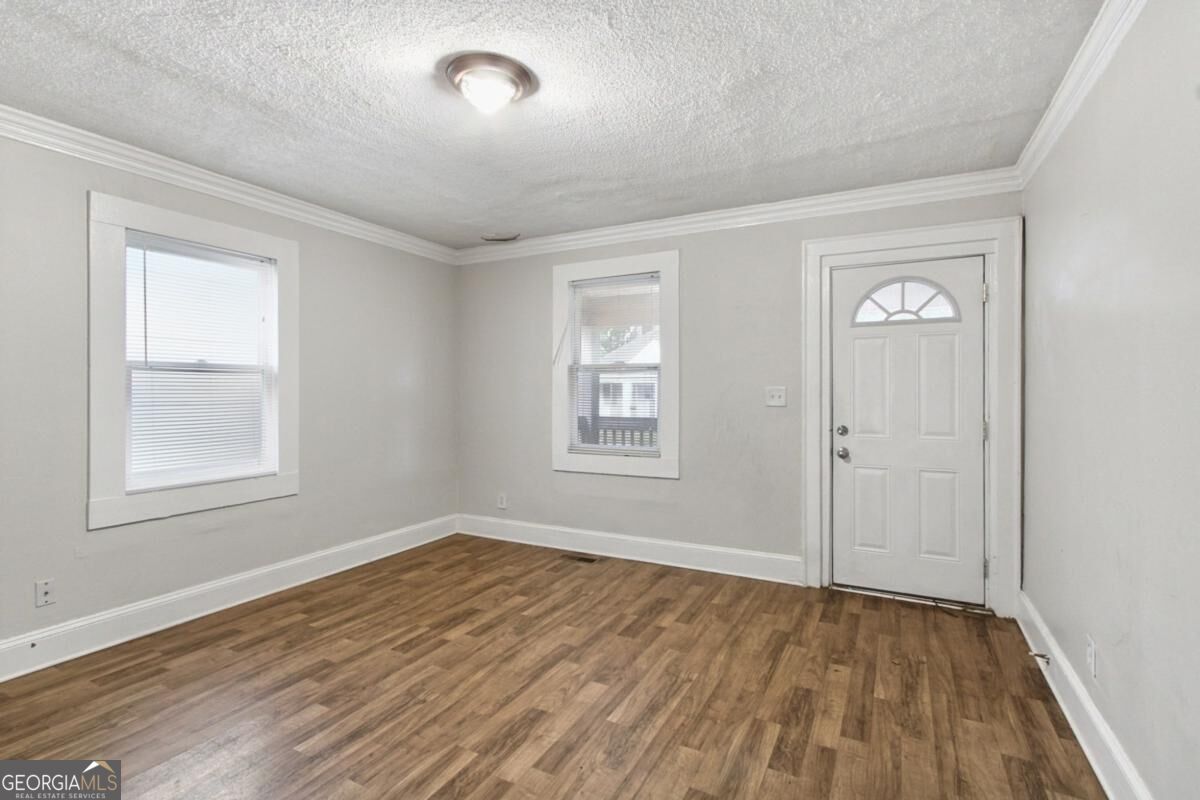 1445 Athens Avenue Sw Property Photo 3