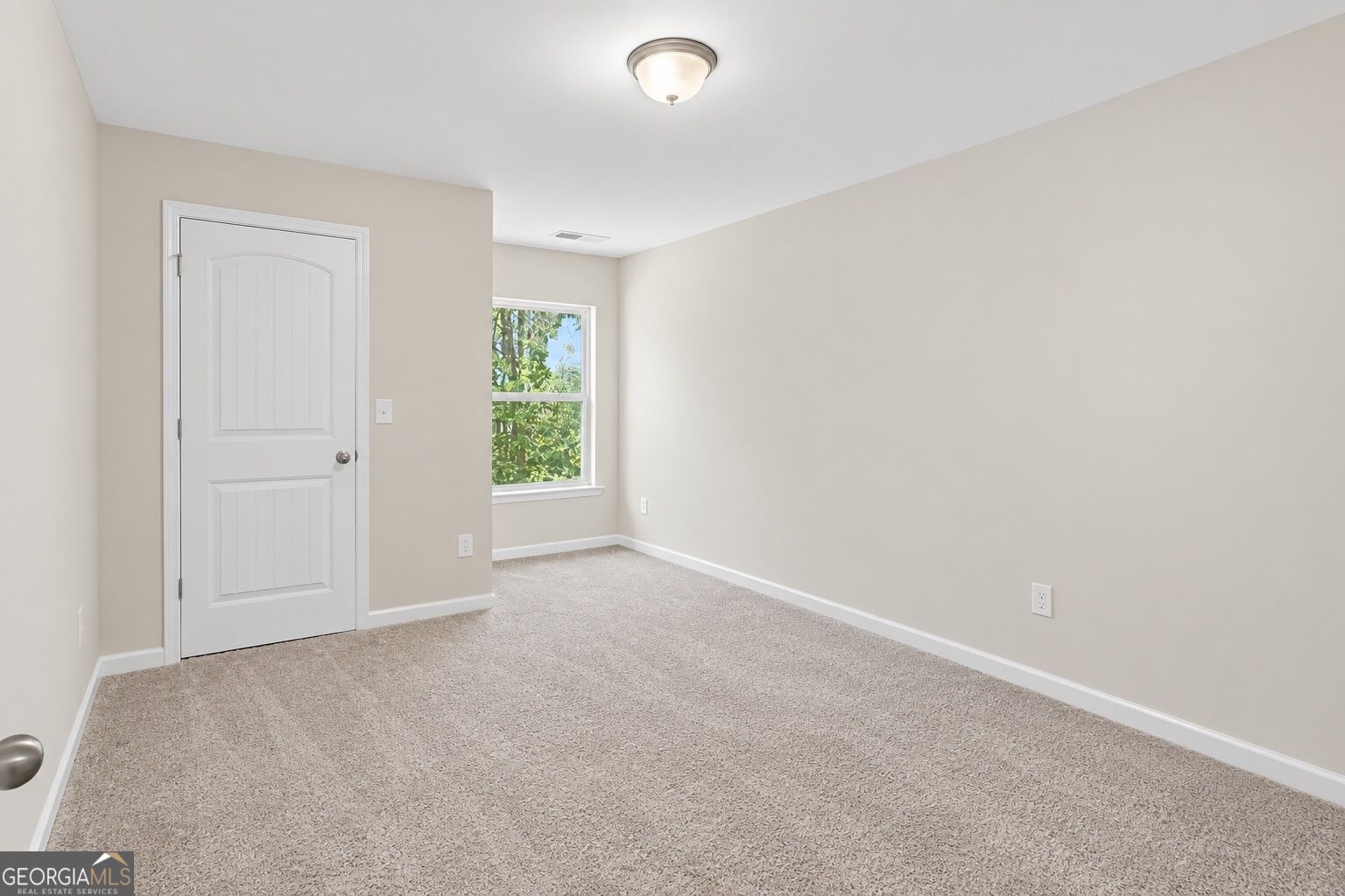 2611 Providence Court Property Photo 8