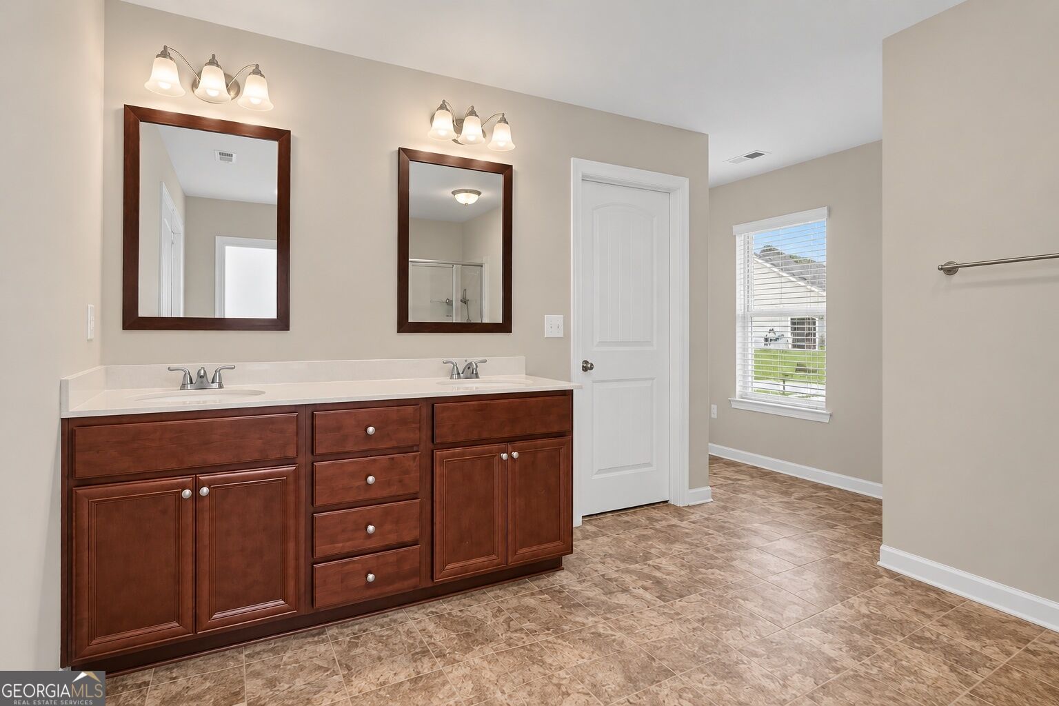 2611 Providence Court Property Photo 12
