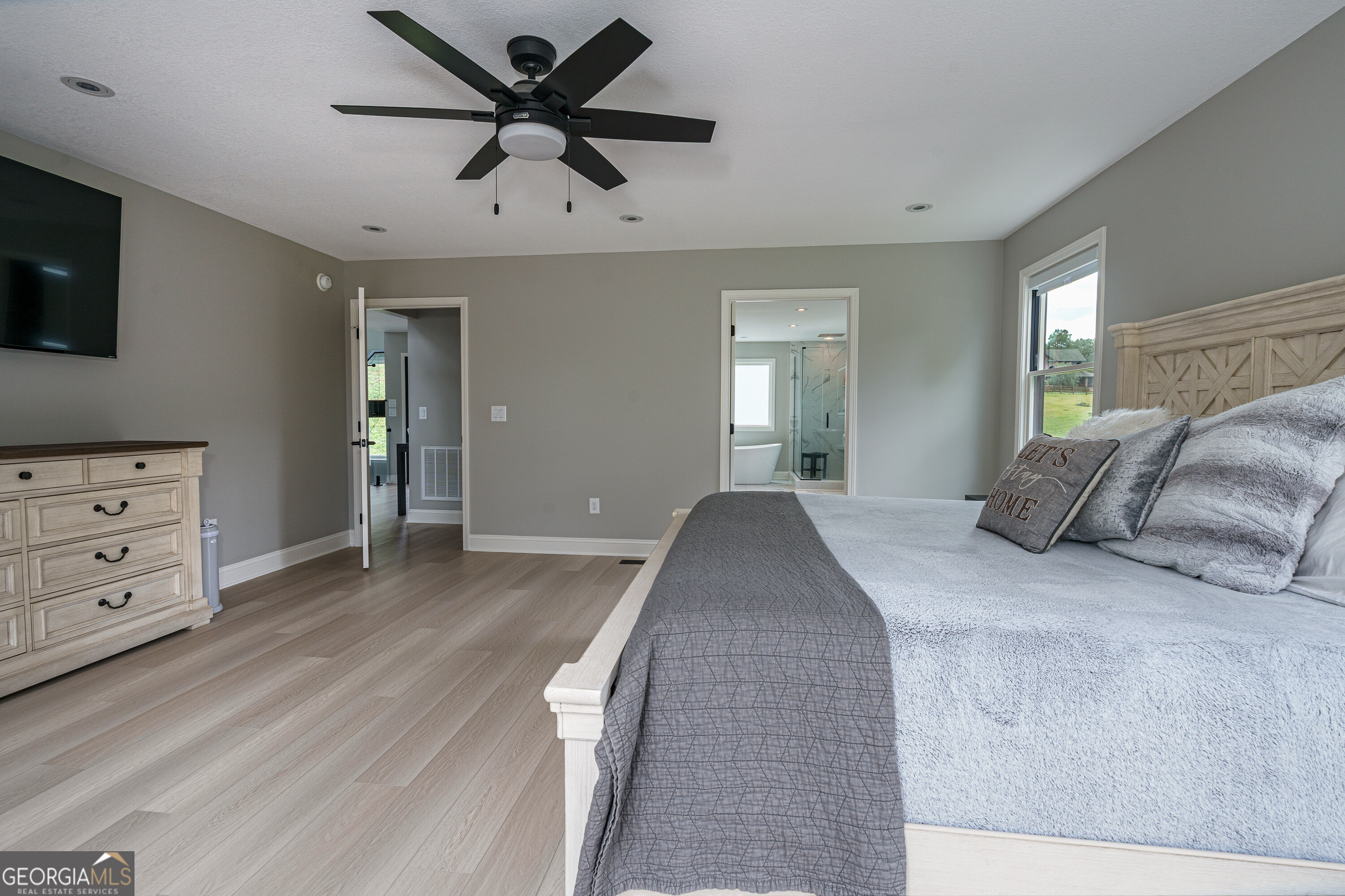 300 Sherwood Forest Drive Property Photo 26