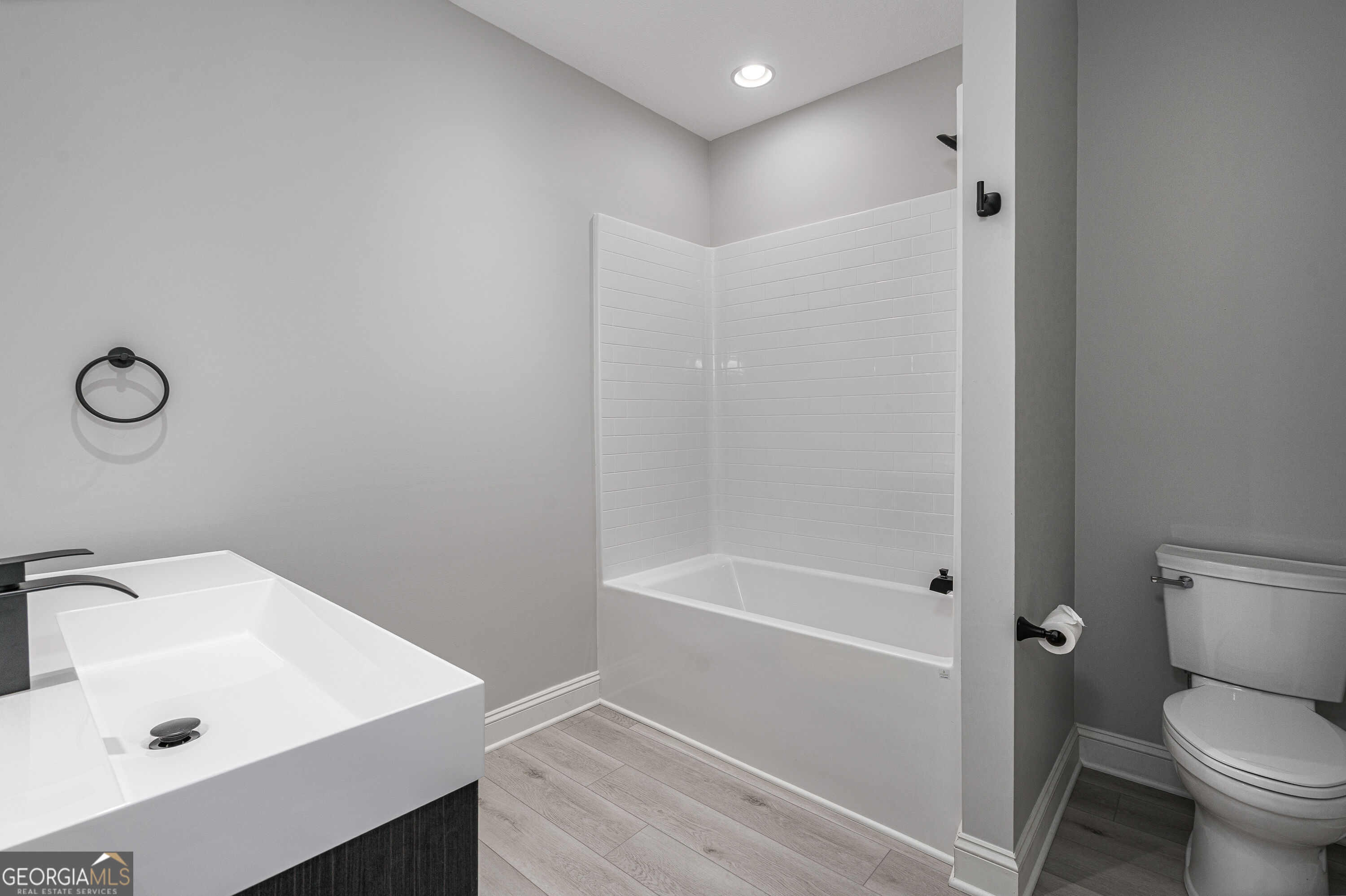 300 Sherwood Forest Drive Property Photo 47