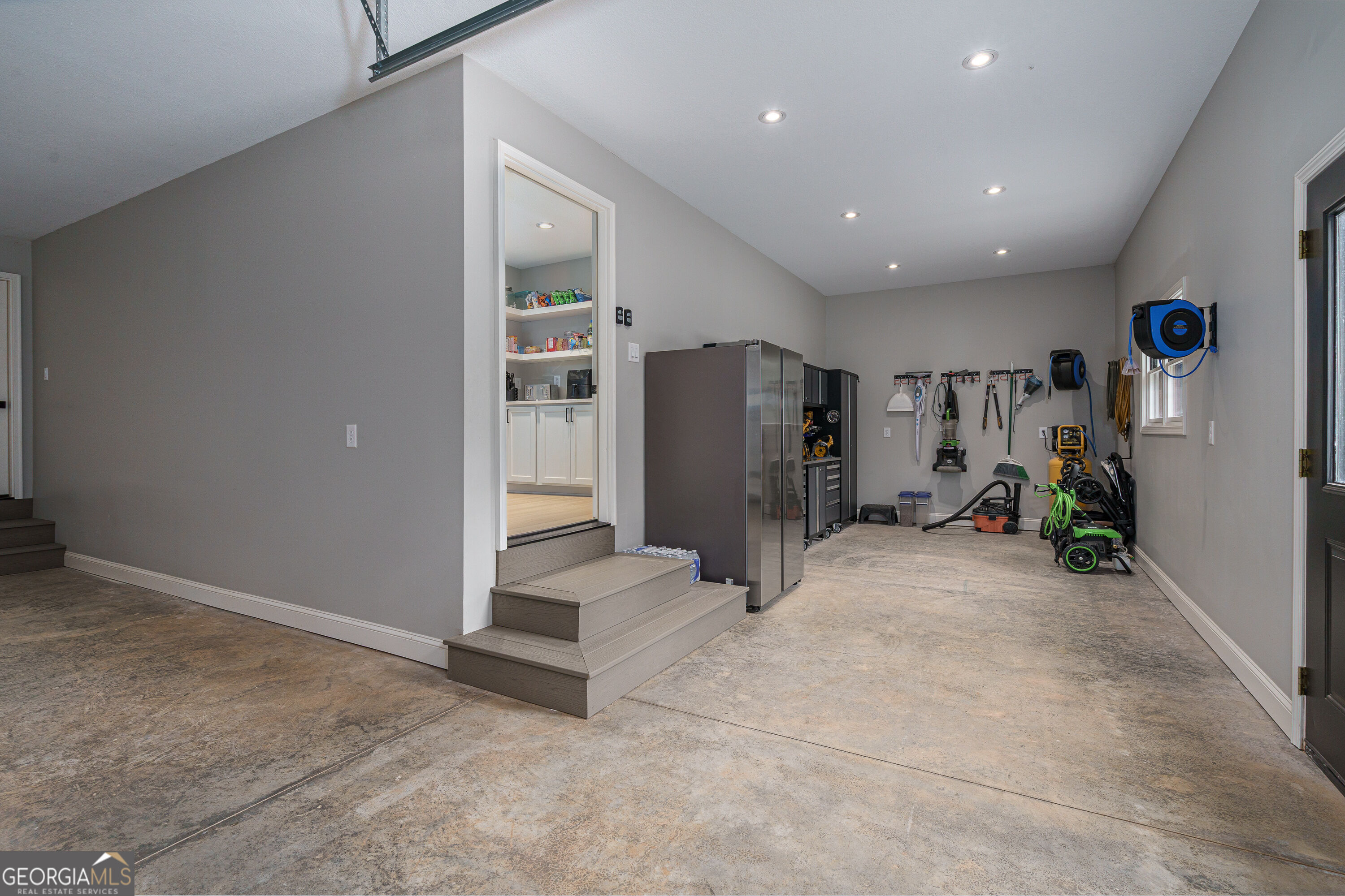 300 Sherwood Forest Drive Property Photo 55