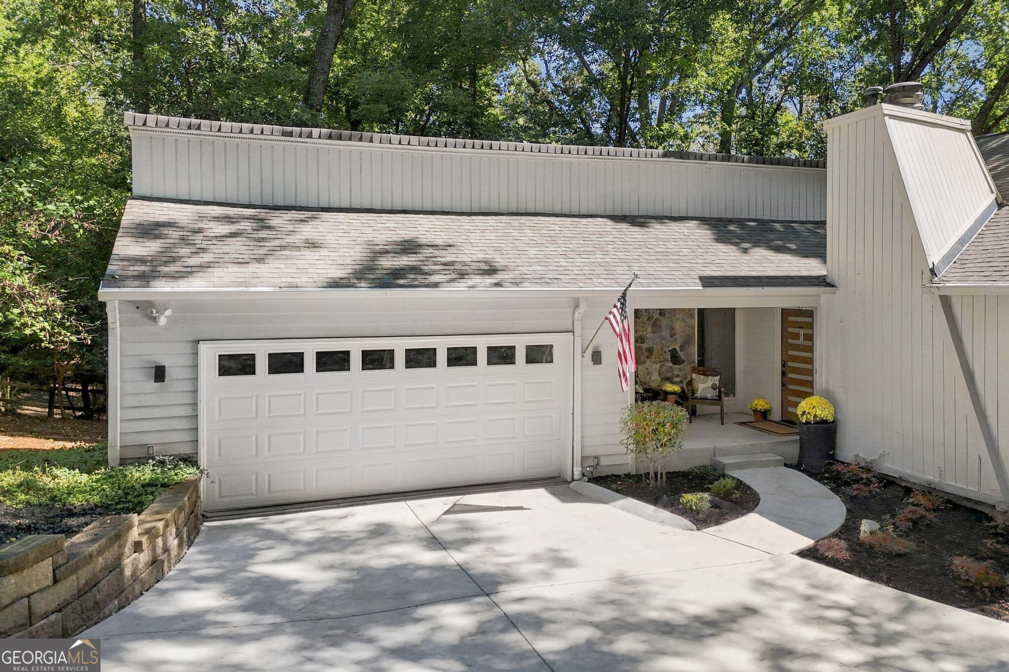 200 Pitch Lake Lane Property Photo 1