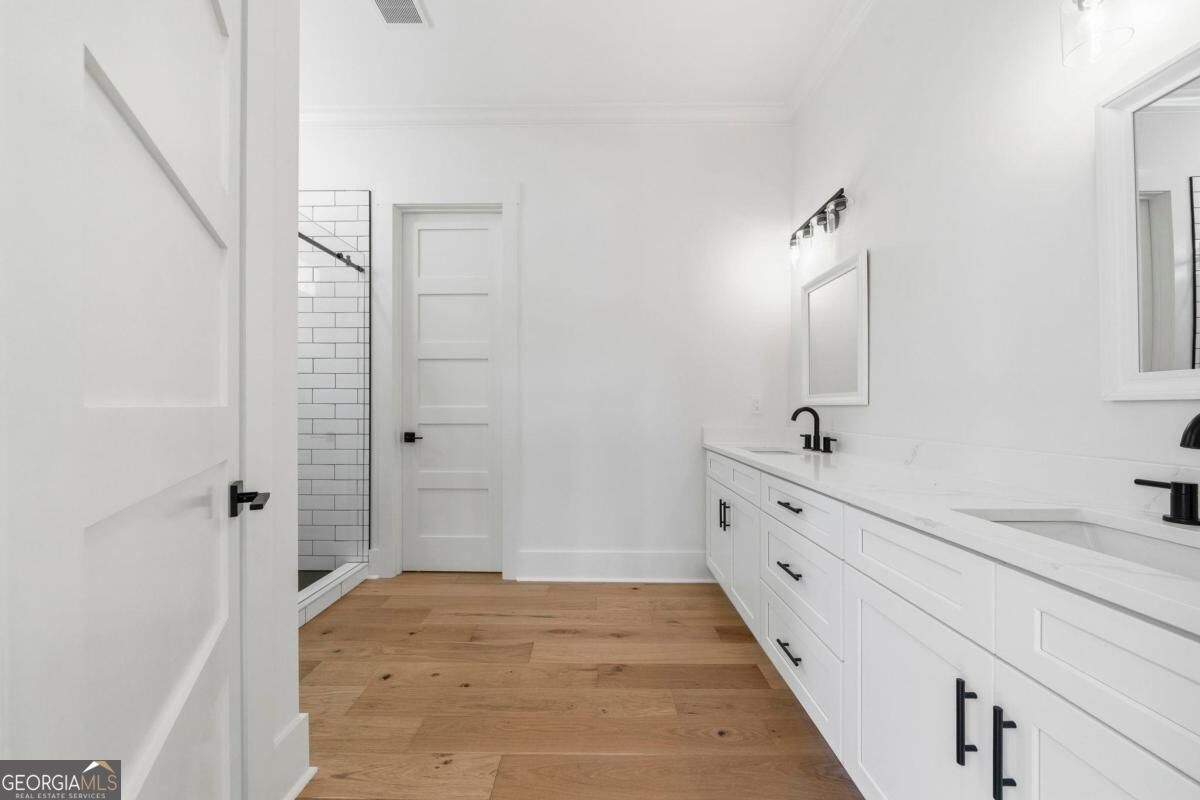 141 Grimes Road Property Photo 26