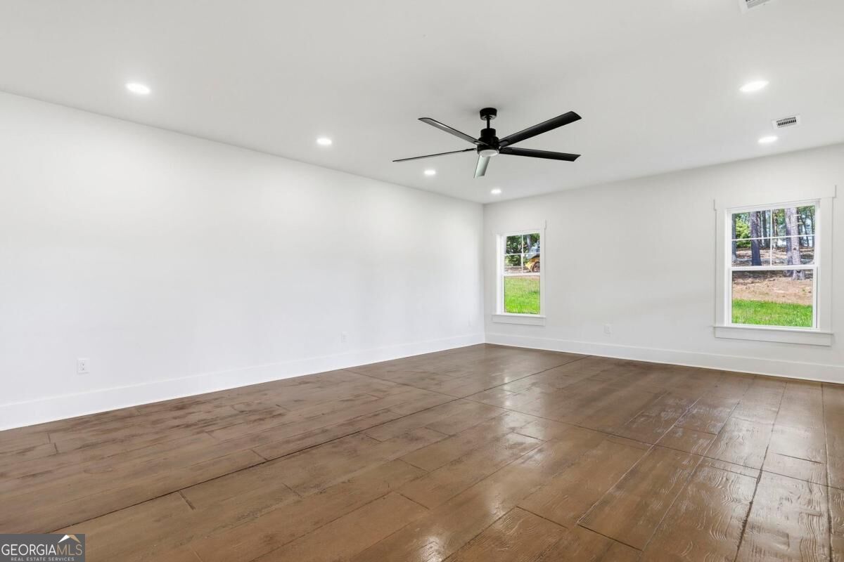 141 Grimes Road Property Photo 41