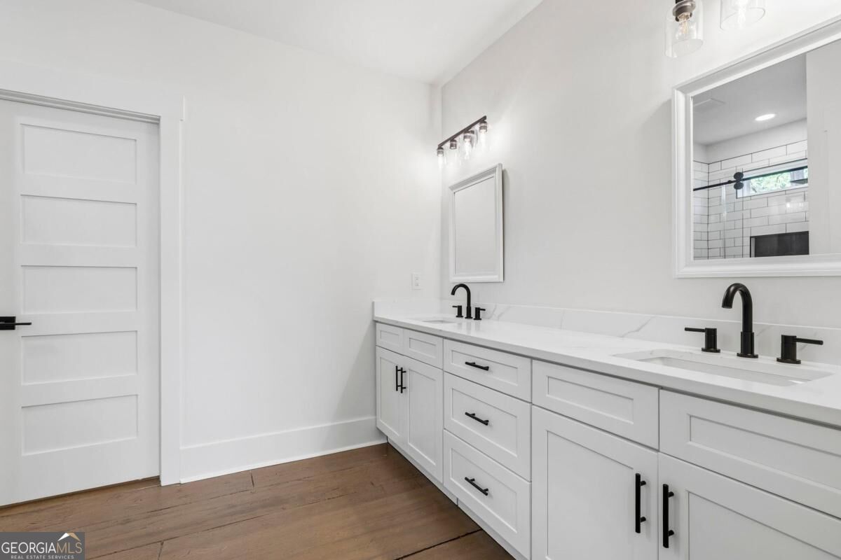 141 Grimes Road Property Photo 45