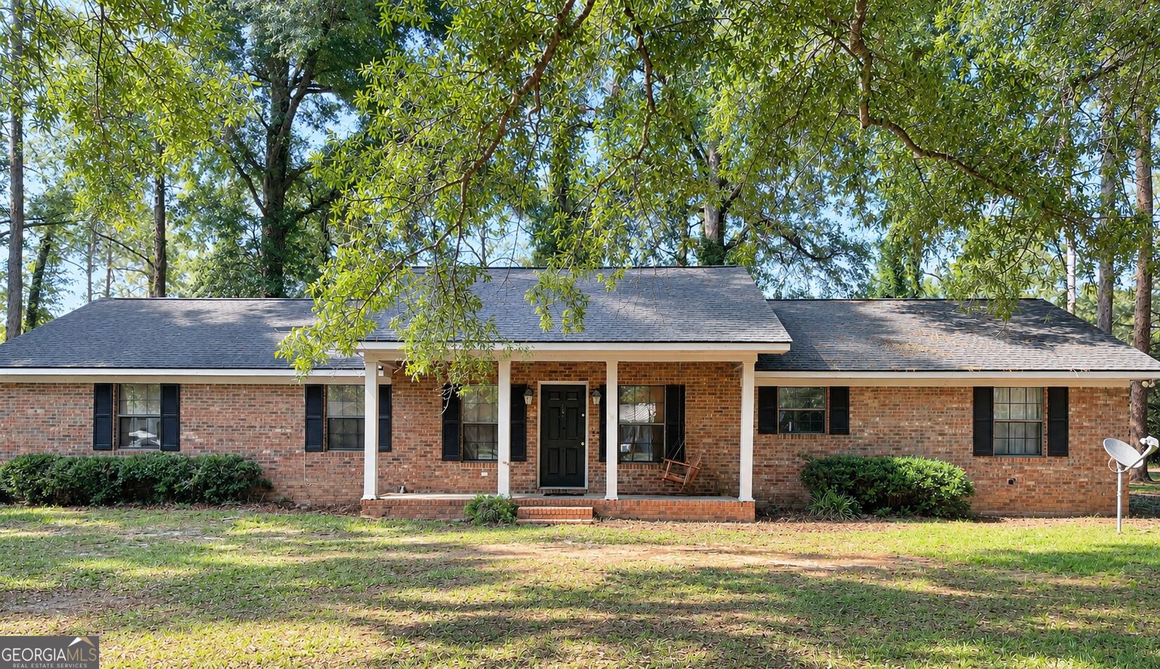 1511 Woodland Drive Property Photo 1