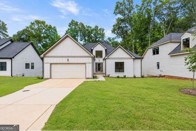380 Ansley Drive Property Photo 2