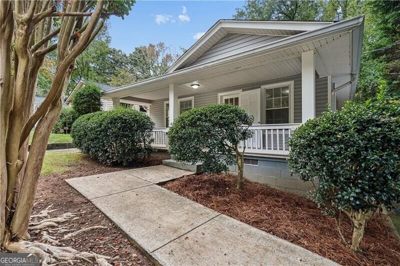 1938 Linwood Avenue Property Photo 2