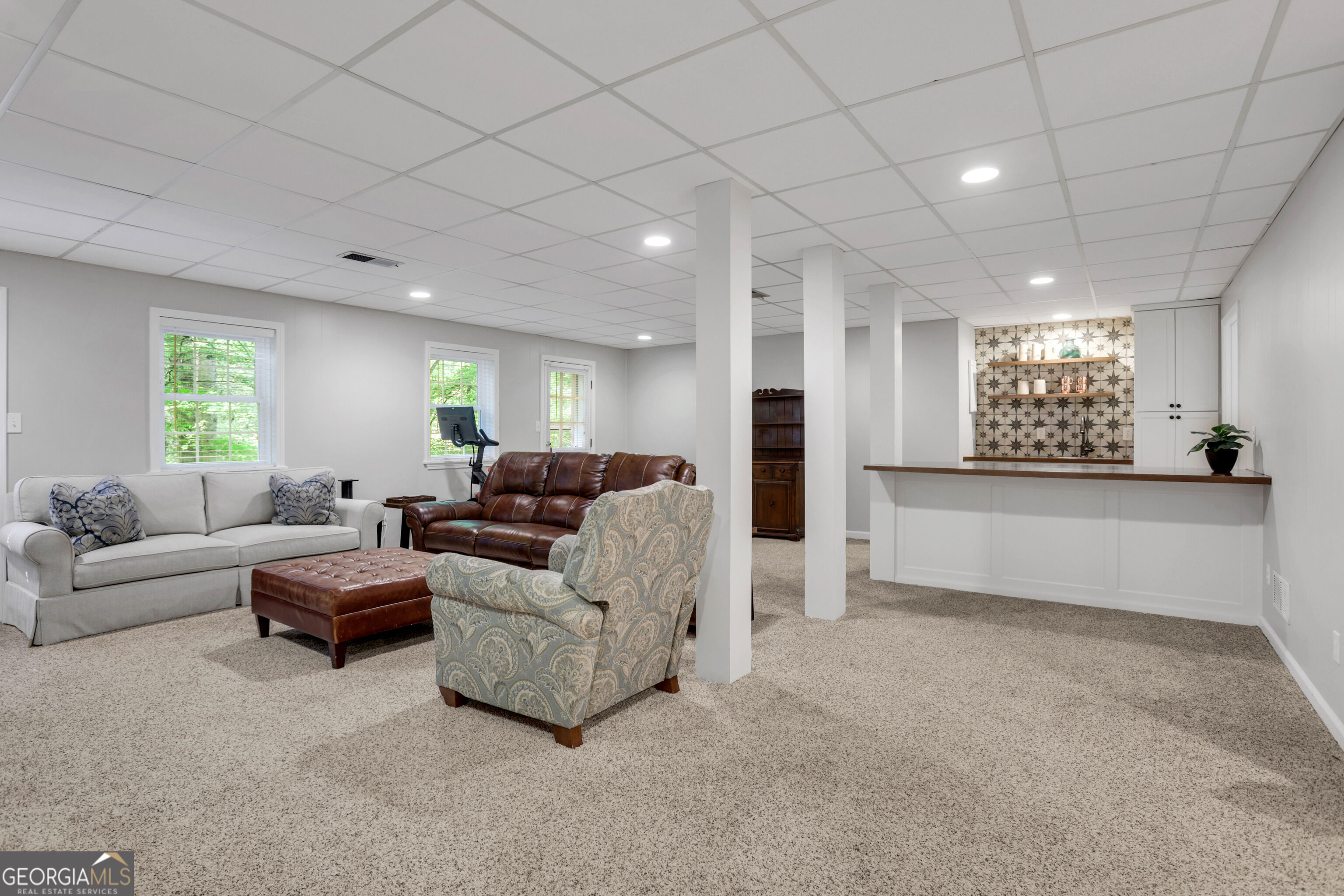 400 Hunters Glen Court Property Photo 8