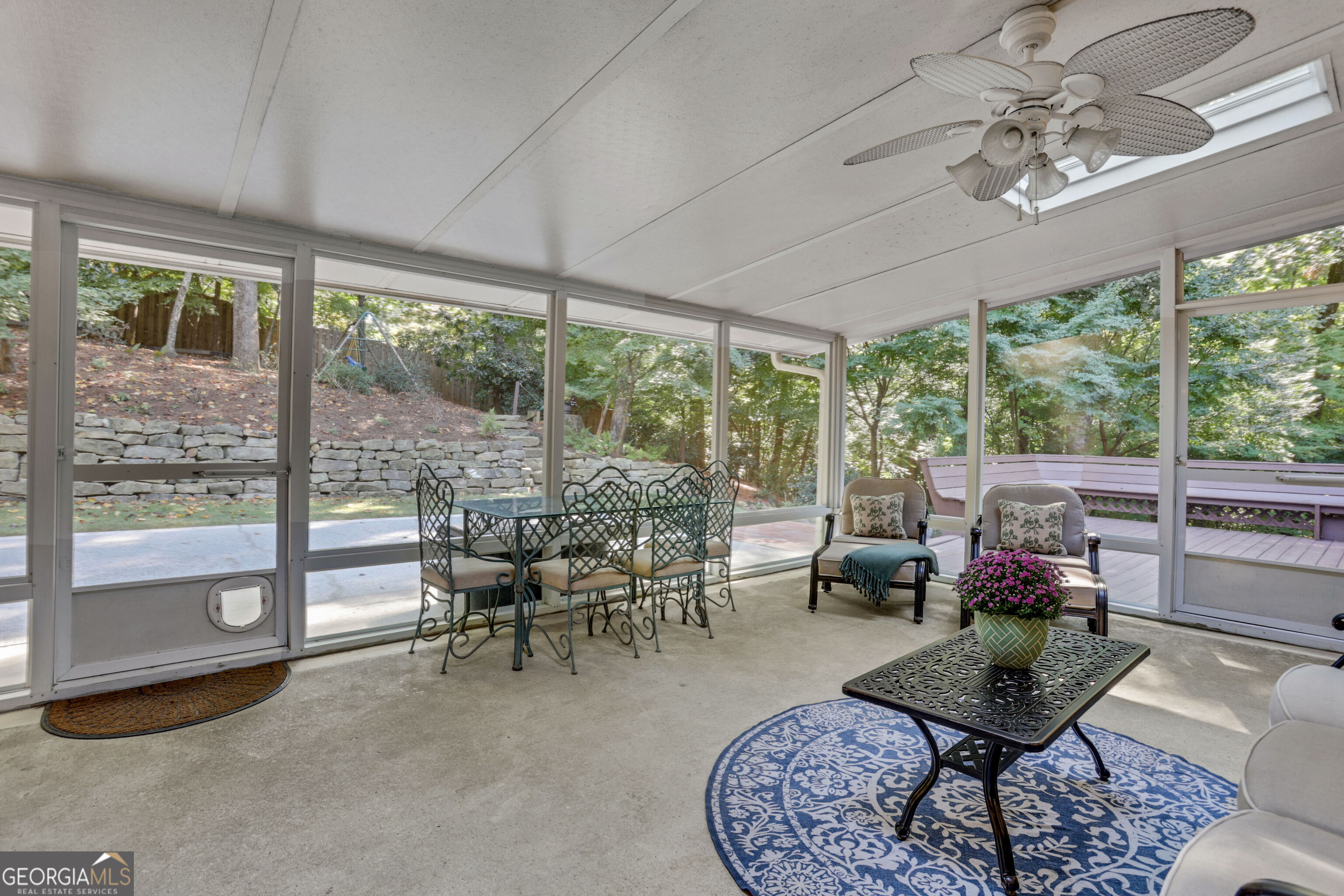 400 Hunters Glen Court Property Photo 9