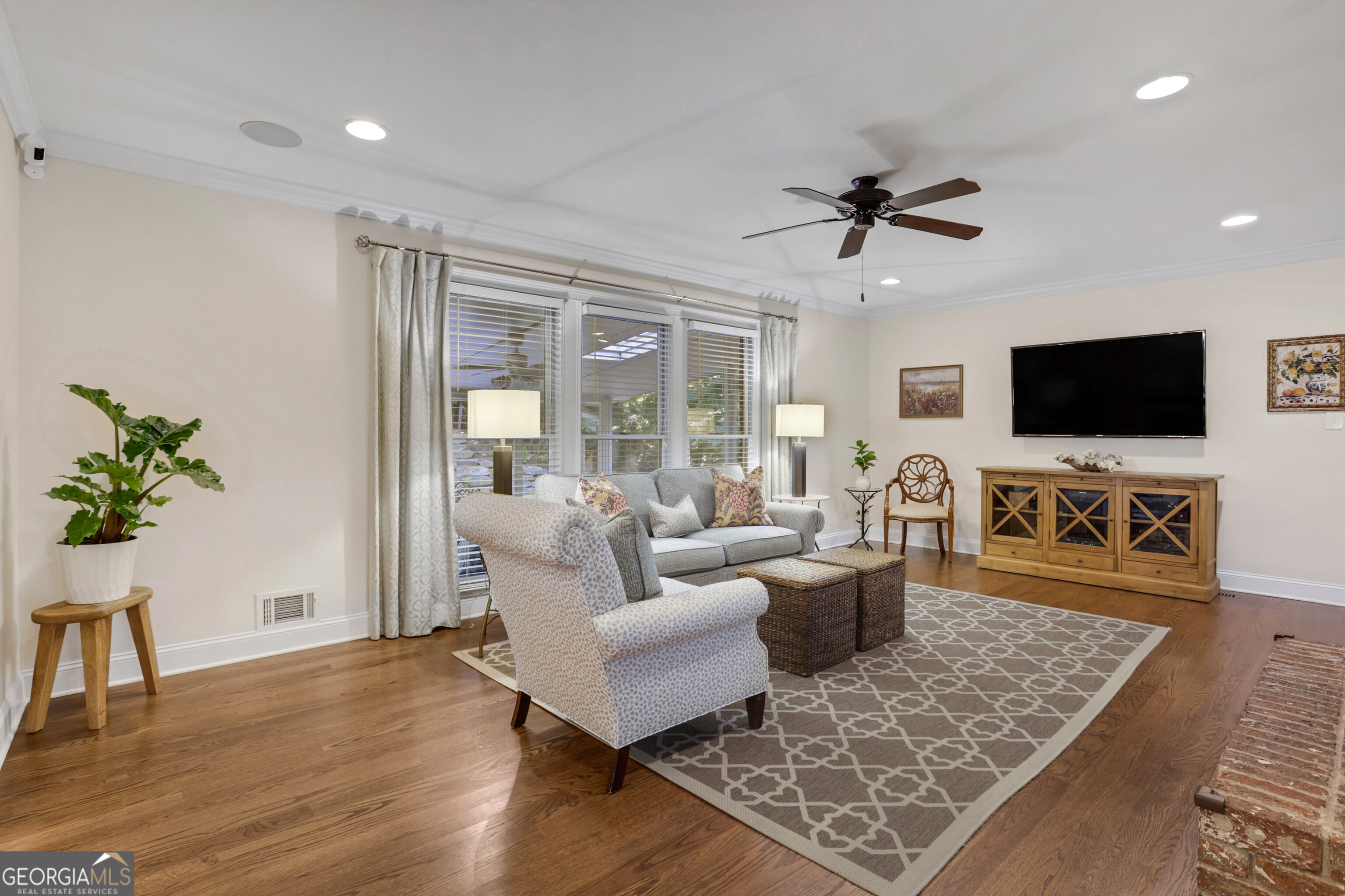 400 Hunters Glen Court Property Photo 17