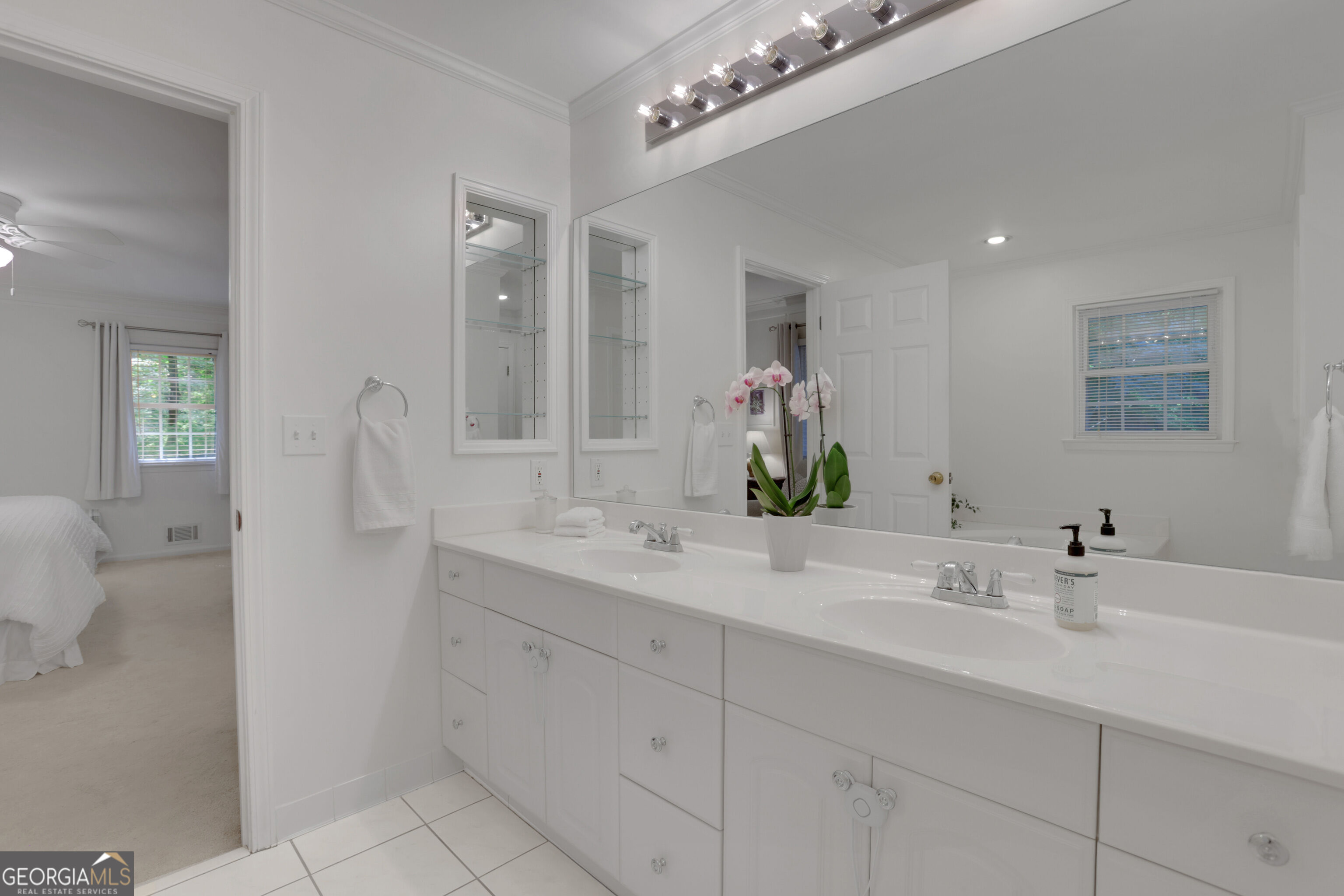 400 Hunters Glen Court Property Photo 25