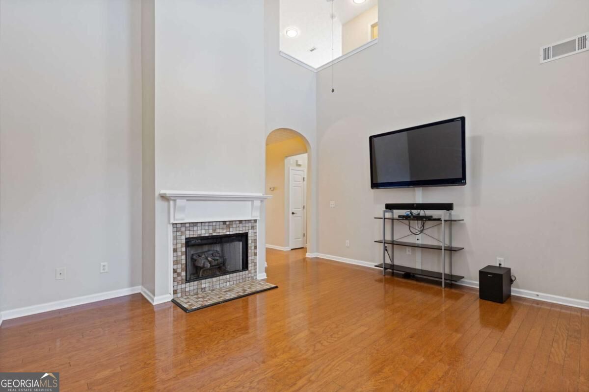 6472 Portside Way Property Photo 5