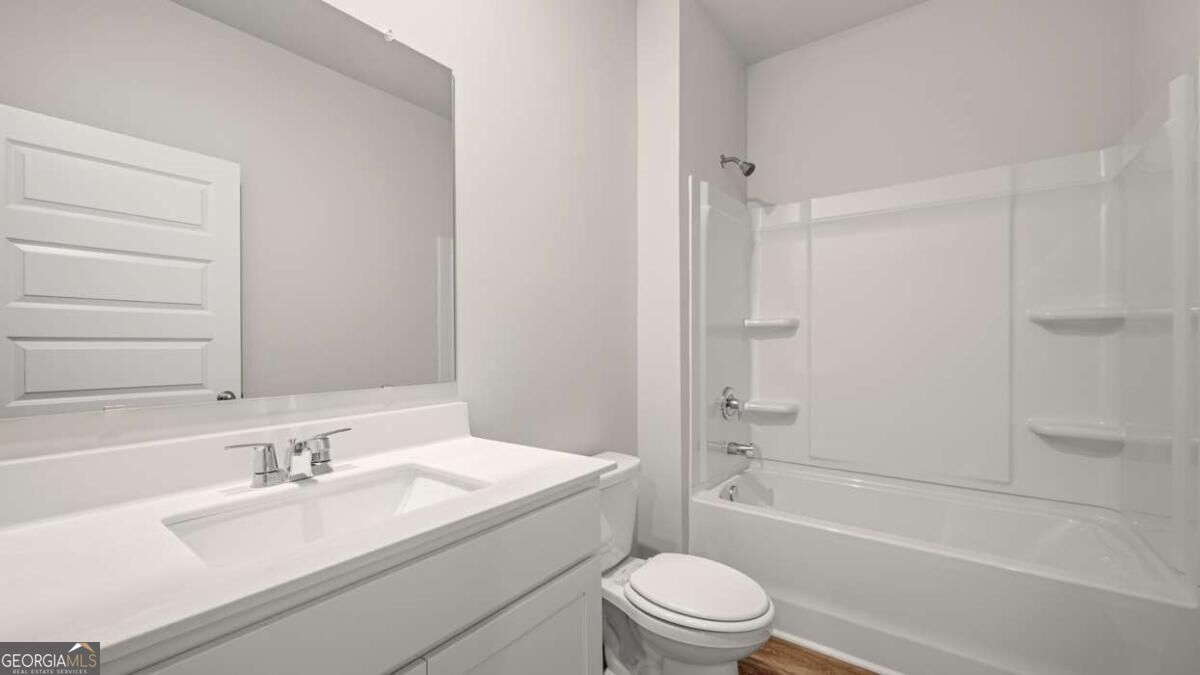 138 White Spruce Way Property Photo 4