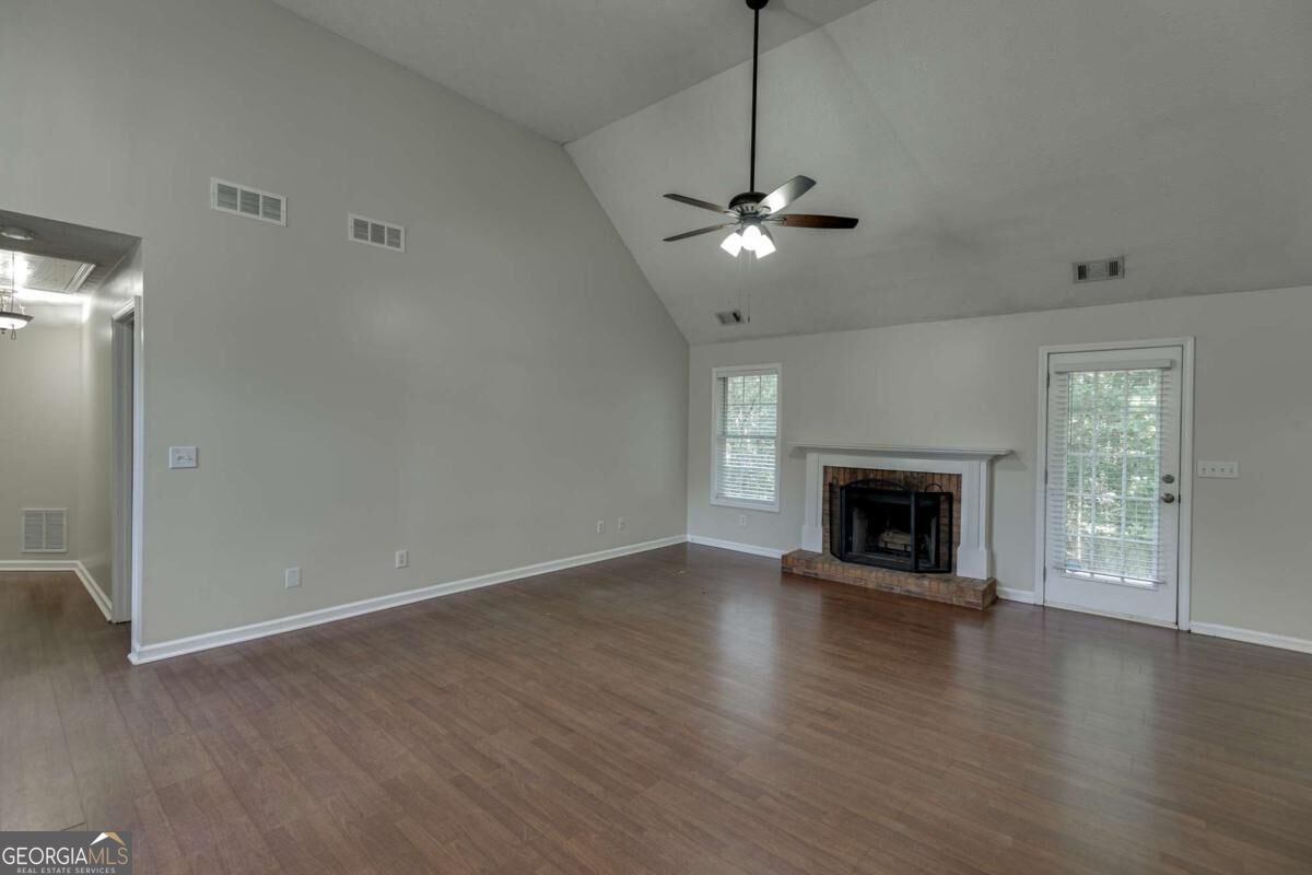 5387 Fawn Ivey Lane Property Photo 7