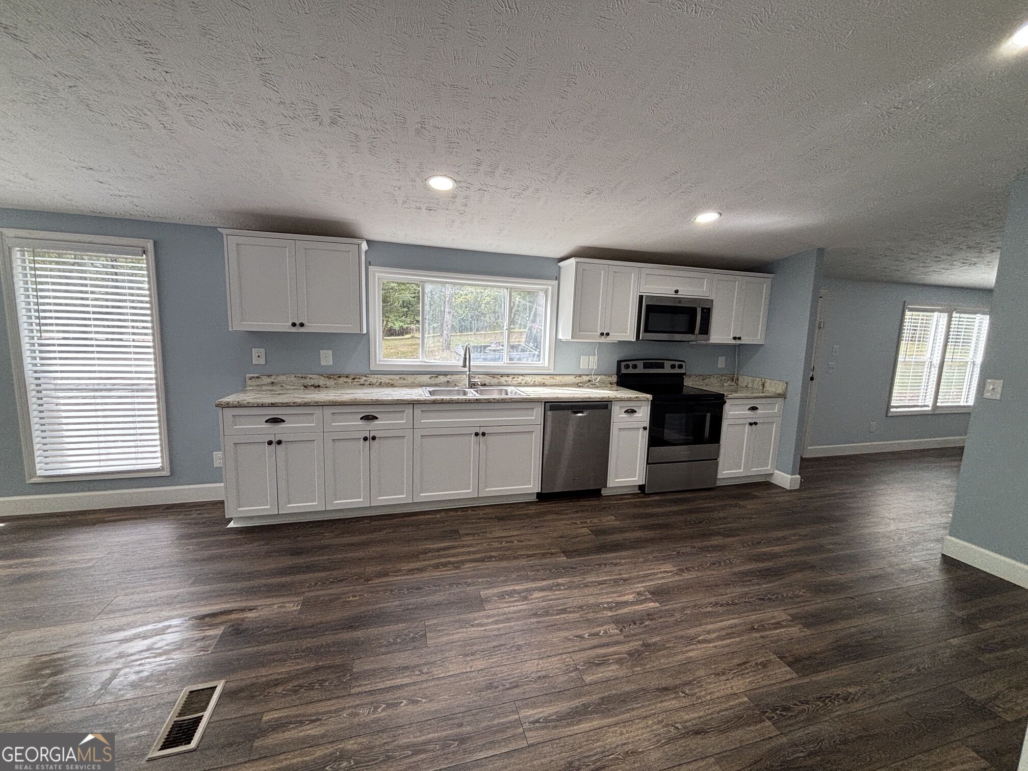 5038 Buffington Road Property Photo 7