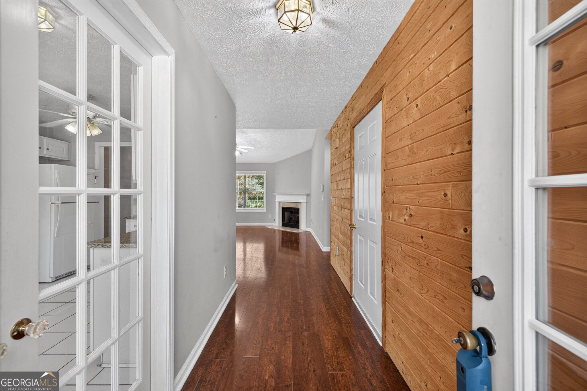 6285 Huntcliff Drive Property Photo 3
