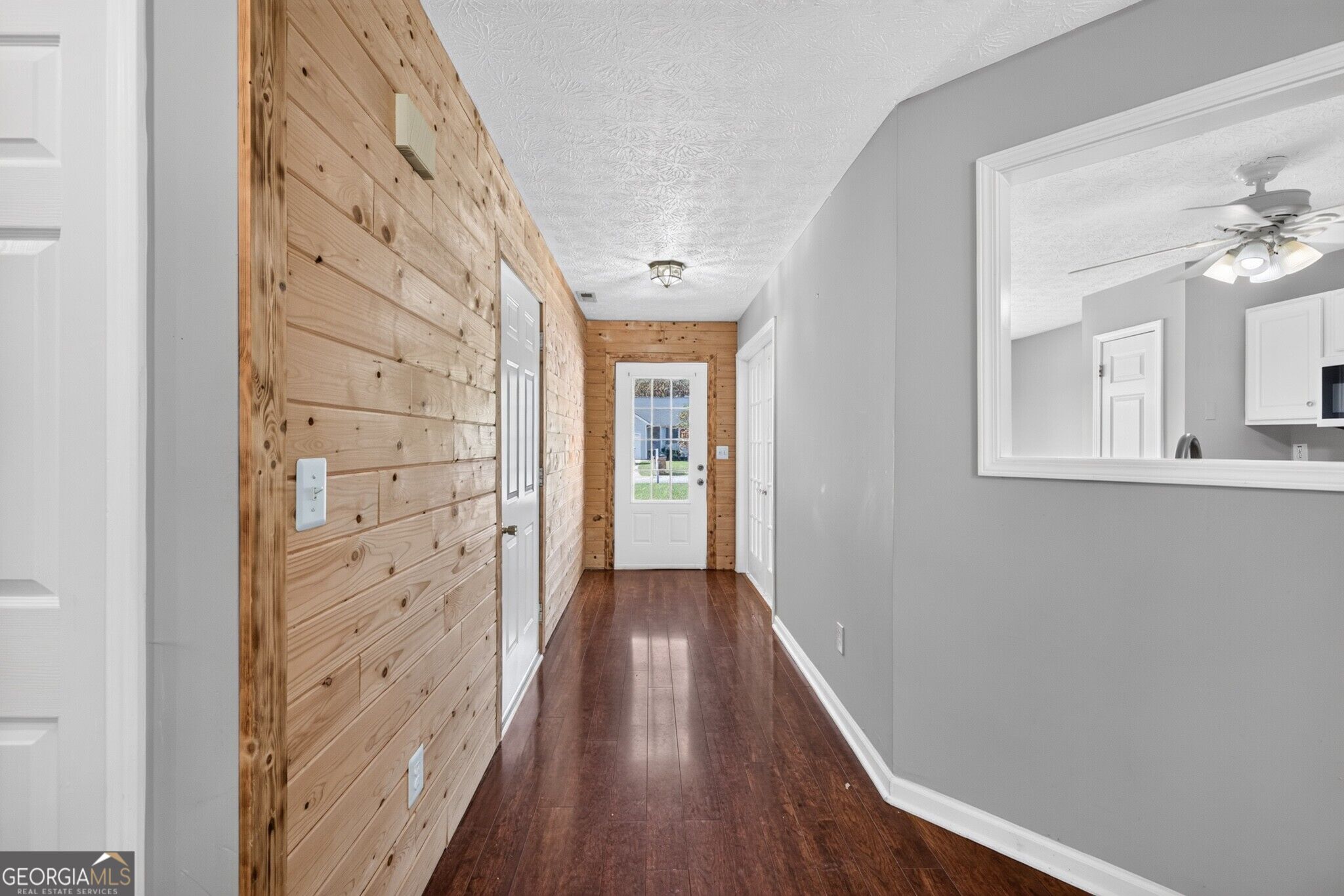 6285 Huntcliff Drive Property Photo 4