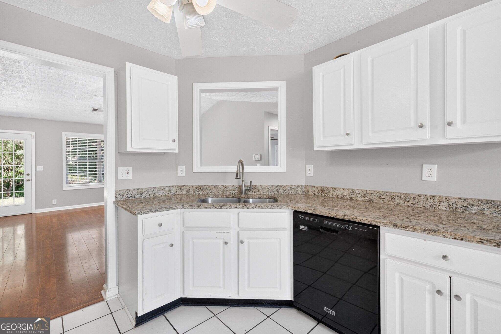6285 Huntcliff Drive Property Photo 15