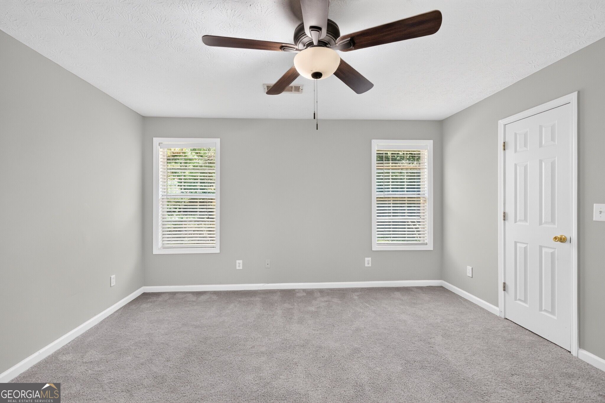 6285 Huntcliff Drive Property Photo 18
