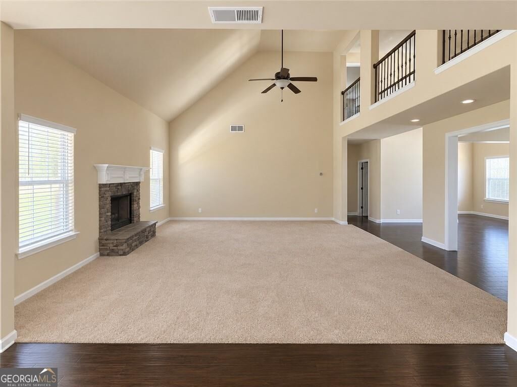 682 Mallard Cove Property Photo 5