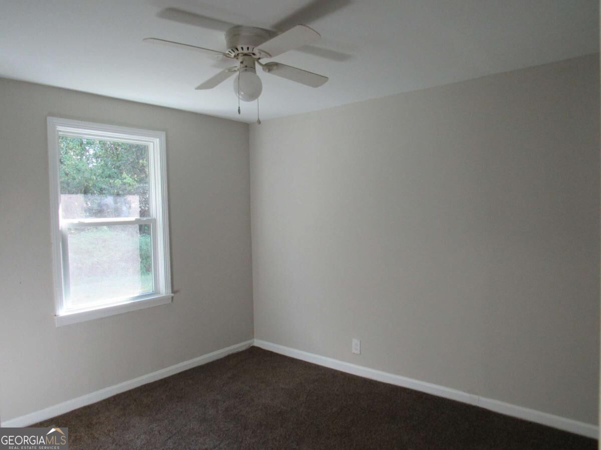 1616 Mathis Circle Property Photo 22
