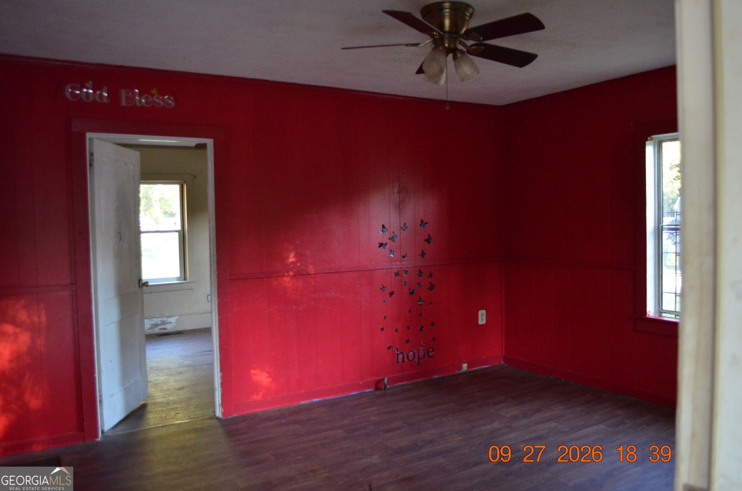 142 S Main Street Property Photo 4
