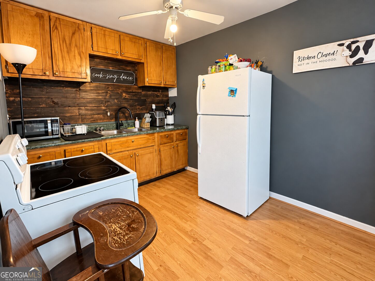 7170 Blacks Bluff Road Property Photo 12