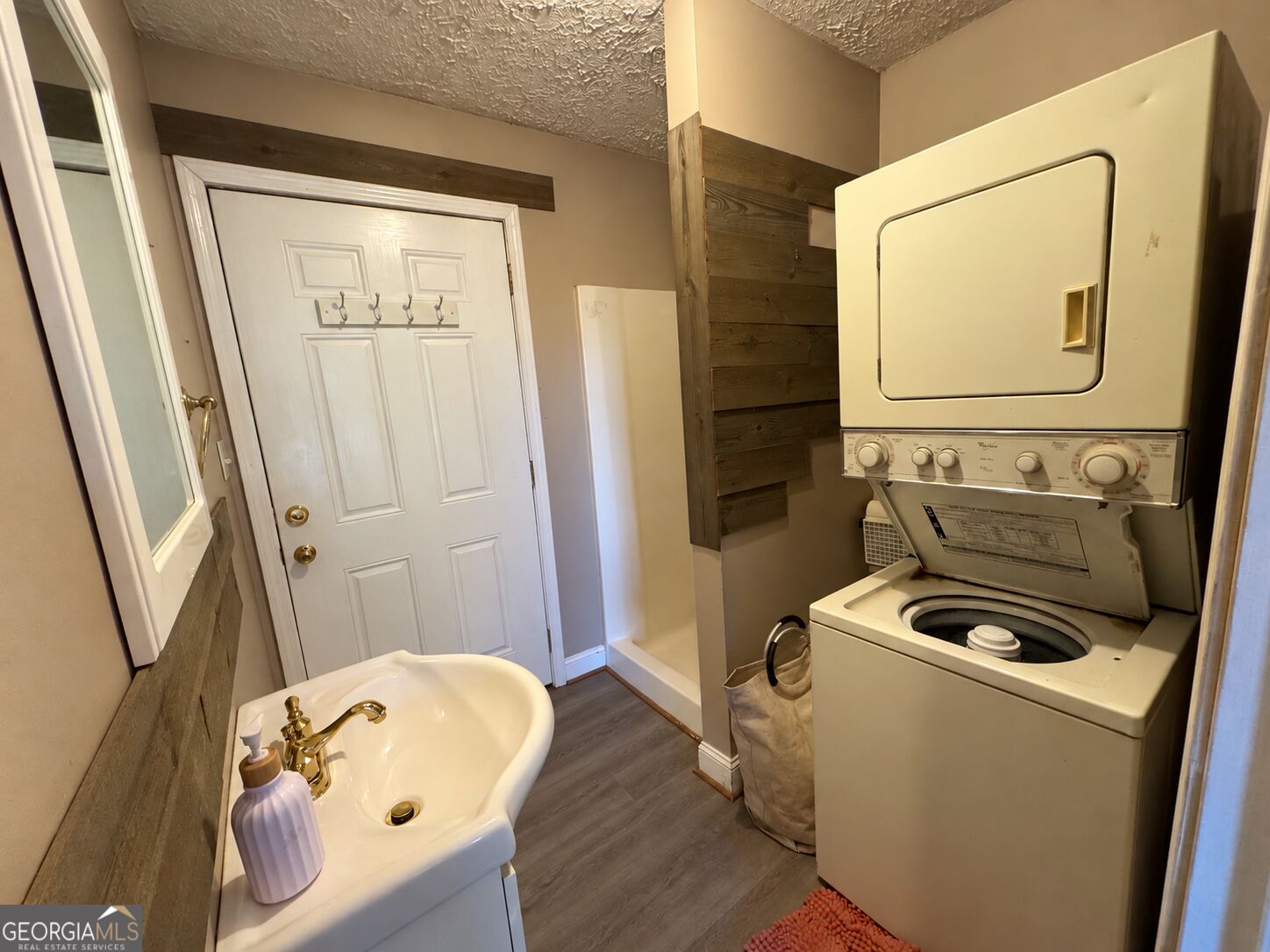 7170 Blacks Bluff Road Property Photo 16