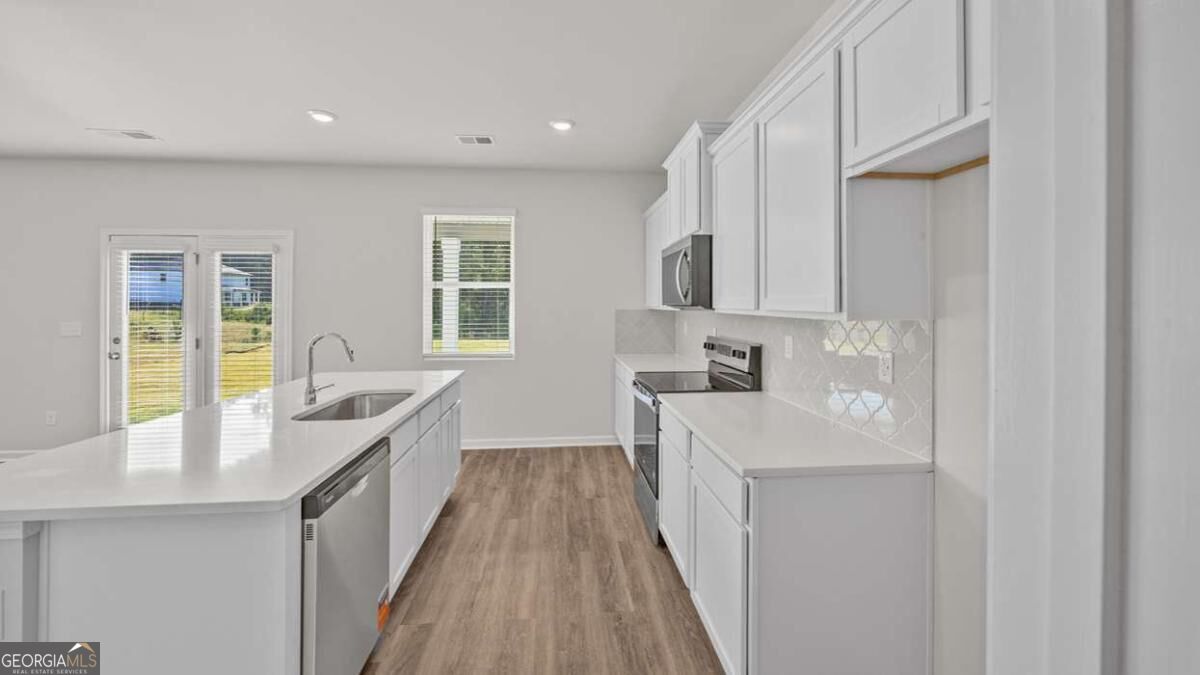 139 White Spruce Way Property Photo 10