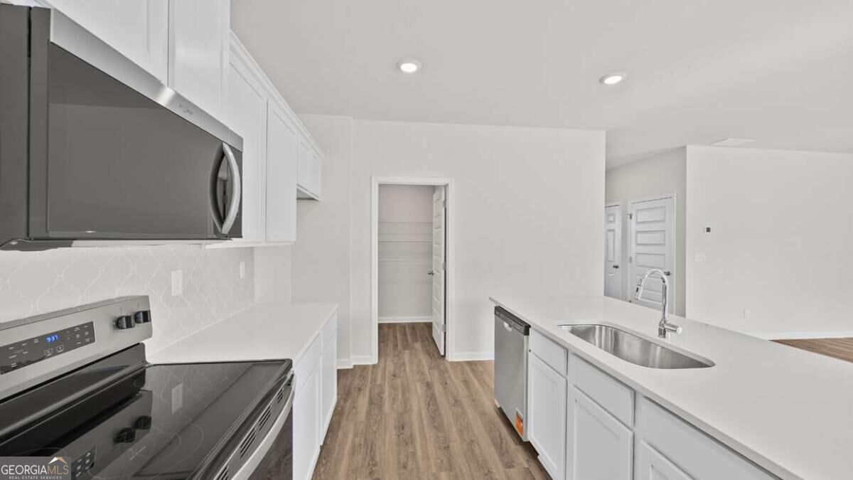 139 White Spruce Way Property Photo 11