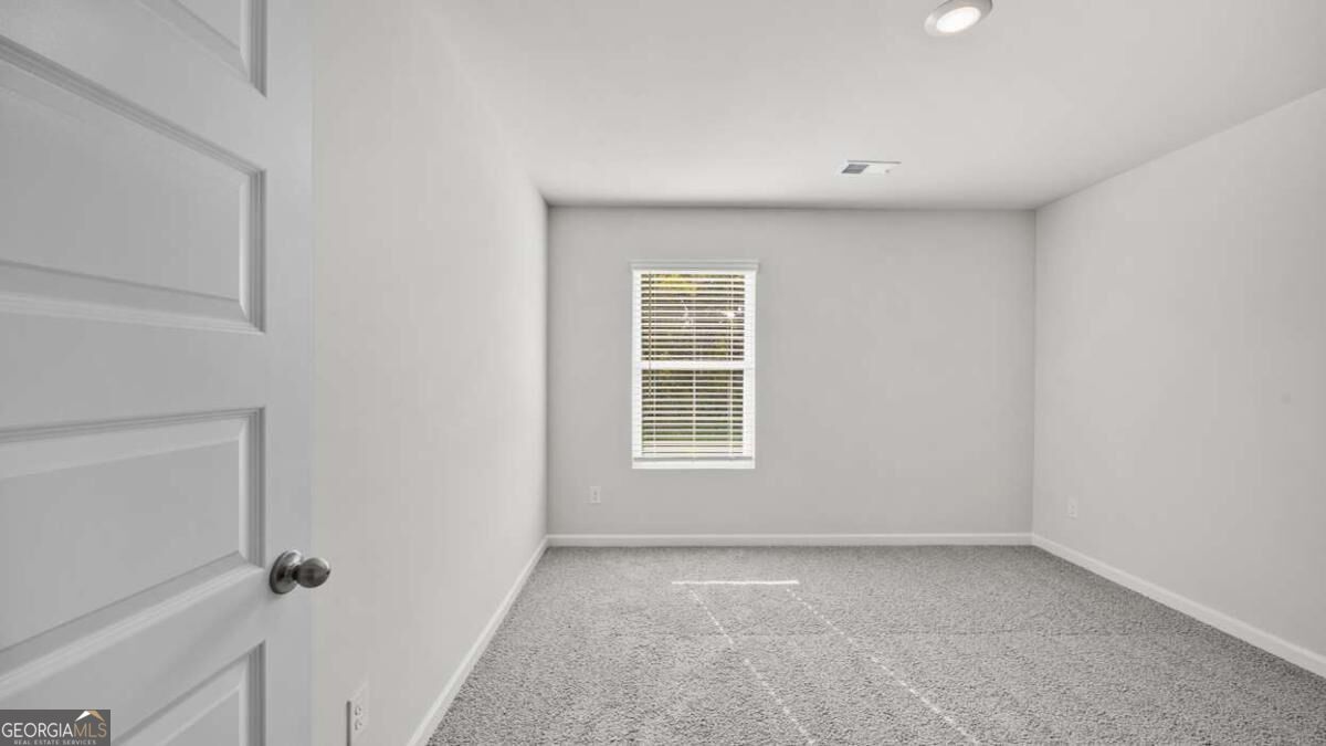 139 White Spruce Way Property Photo 27