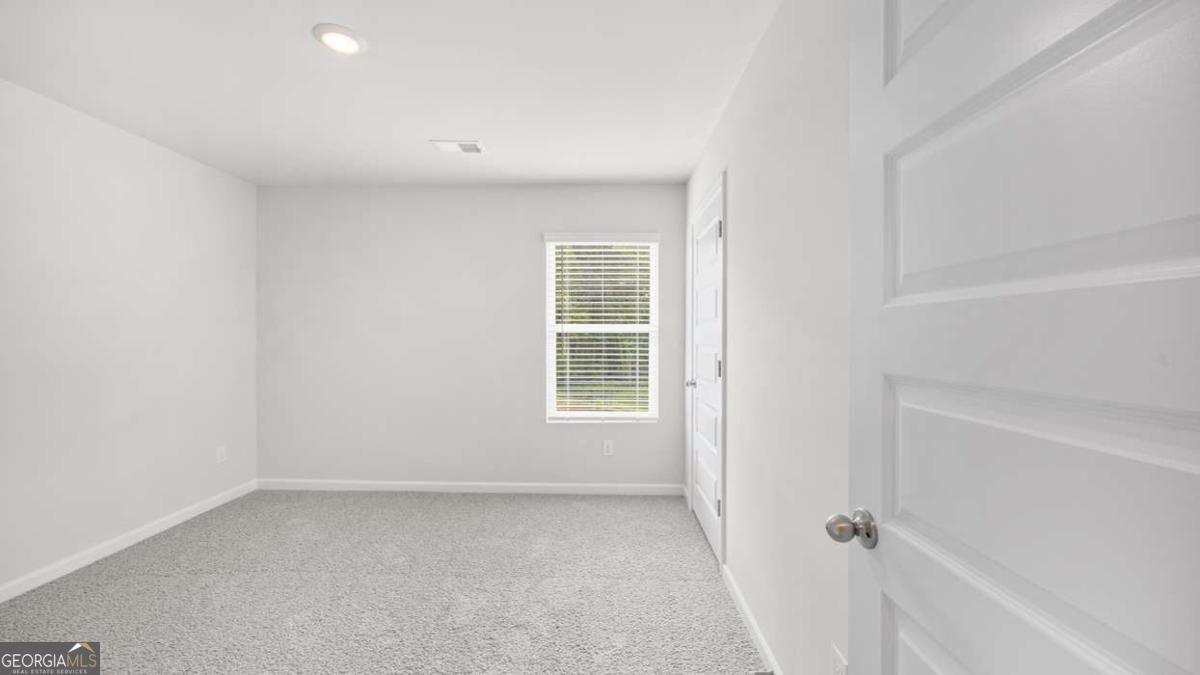 139 White Spruce Way Property Photo 31