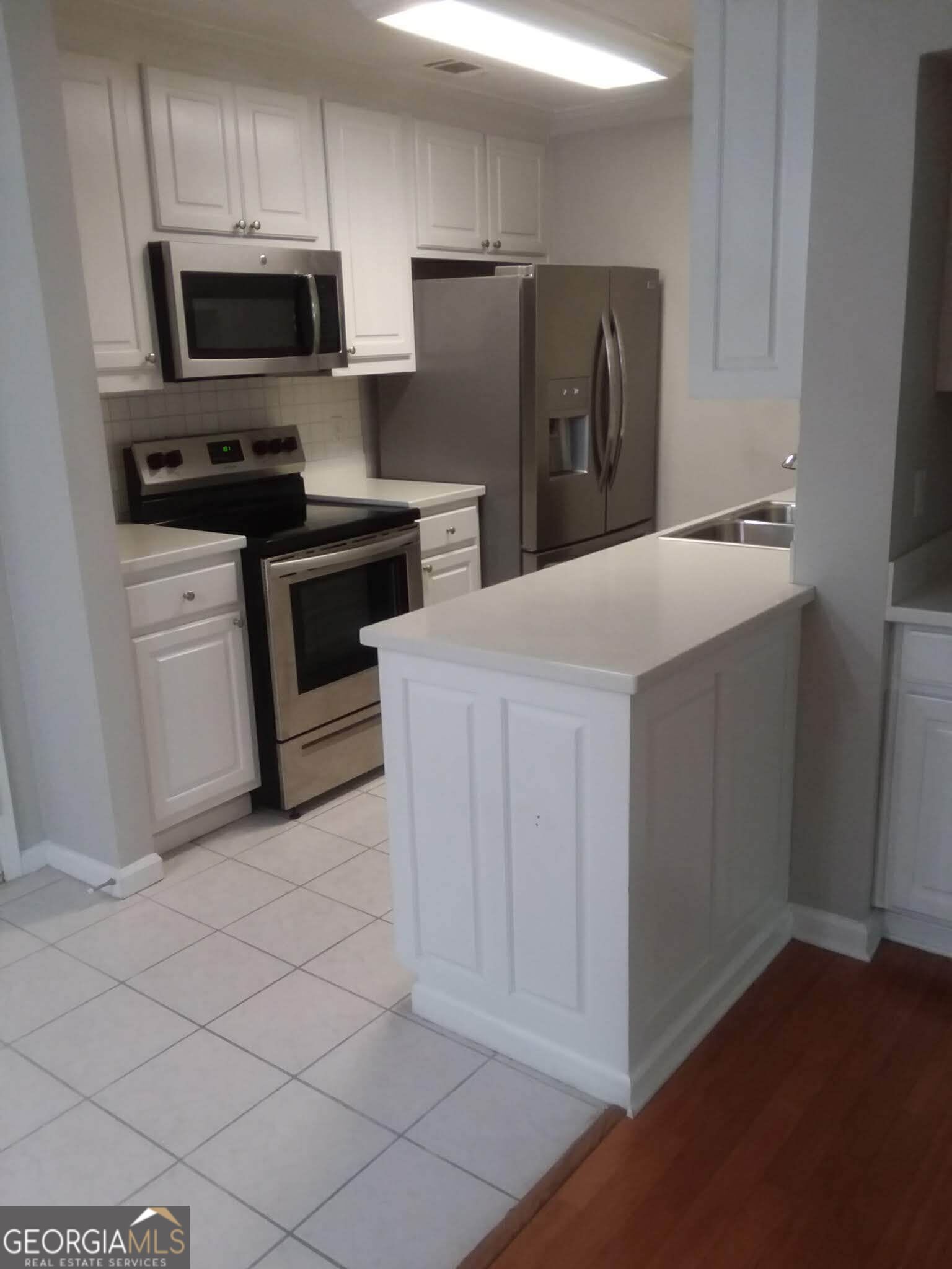 4111 Pine Heights Drive Ne Property Photo 6