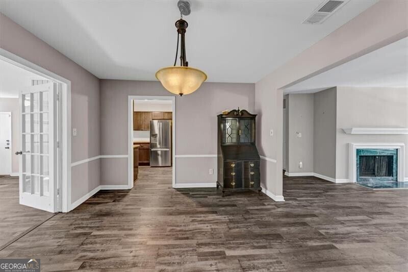 105 Adrian Place Nw Property Photo 9