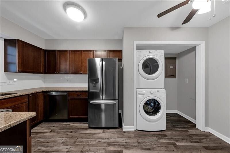 105 Adrian Place Nw Property Photo 11