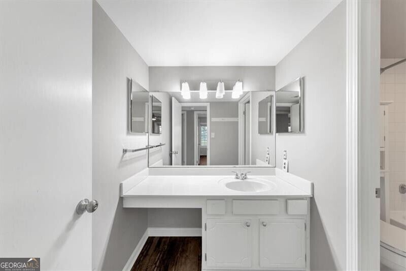 105 Adrian Place Nw Property Photo 21