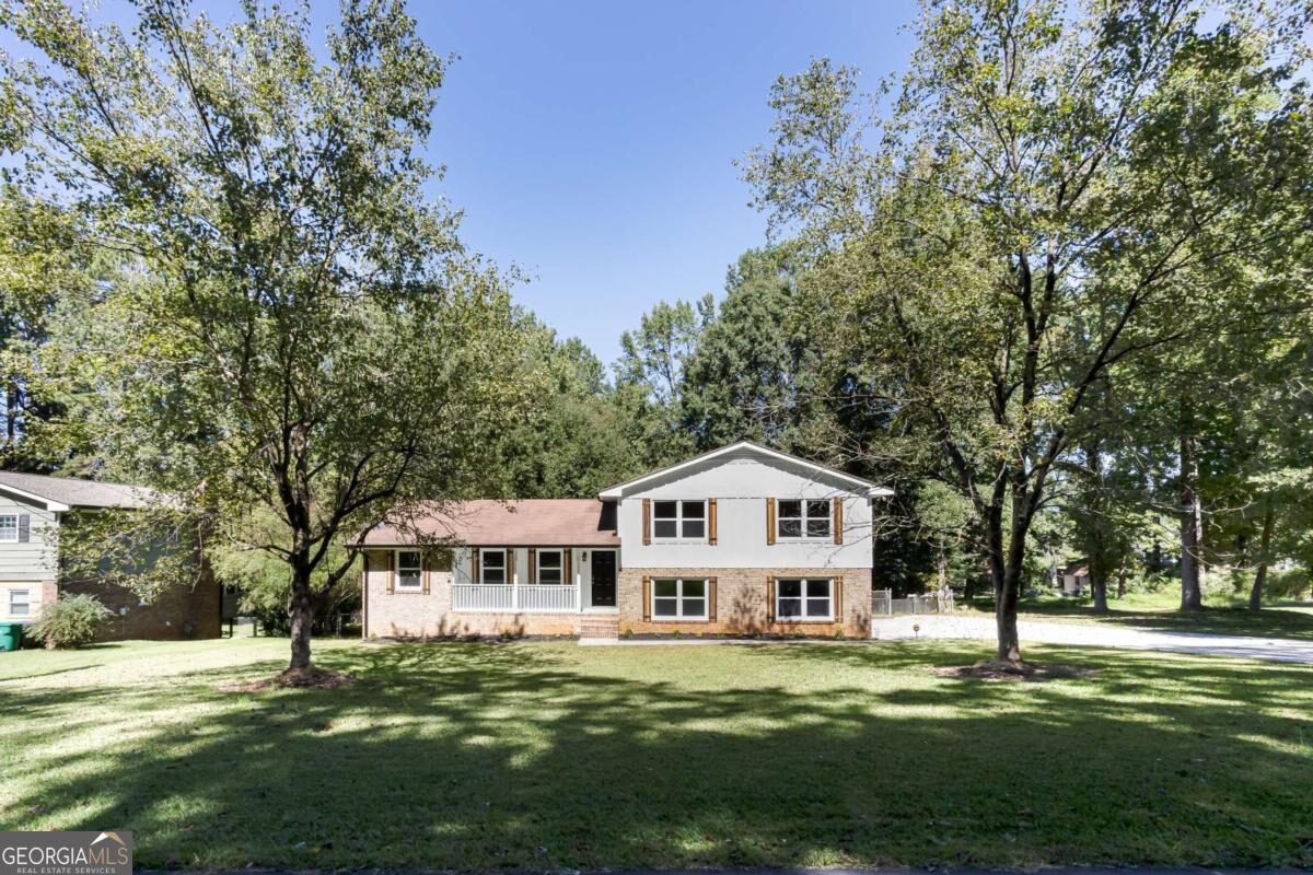 2882 Creek Drive Property Photo 1