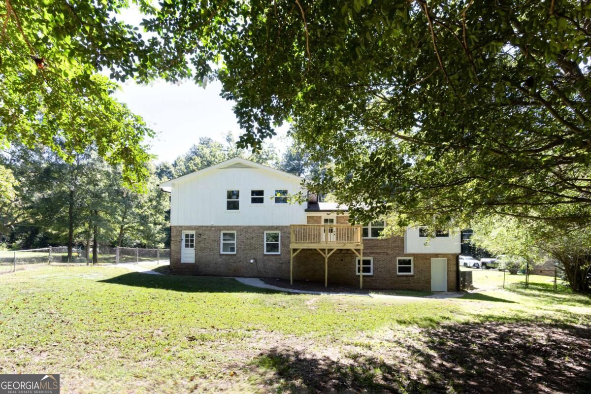 2882 Creek Drive Property Photo 7