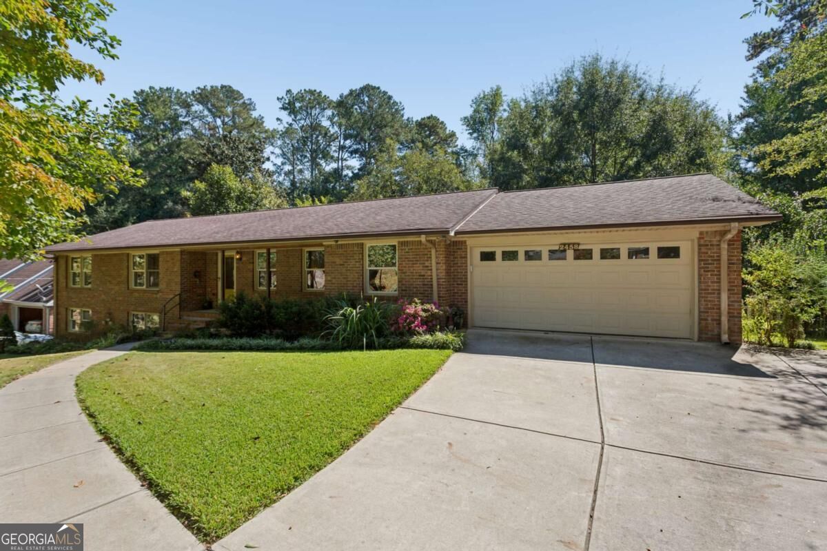 2458 Emory Lane Ne Property Photo 1