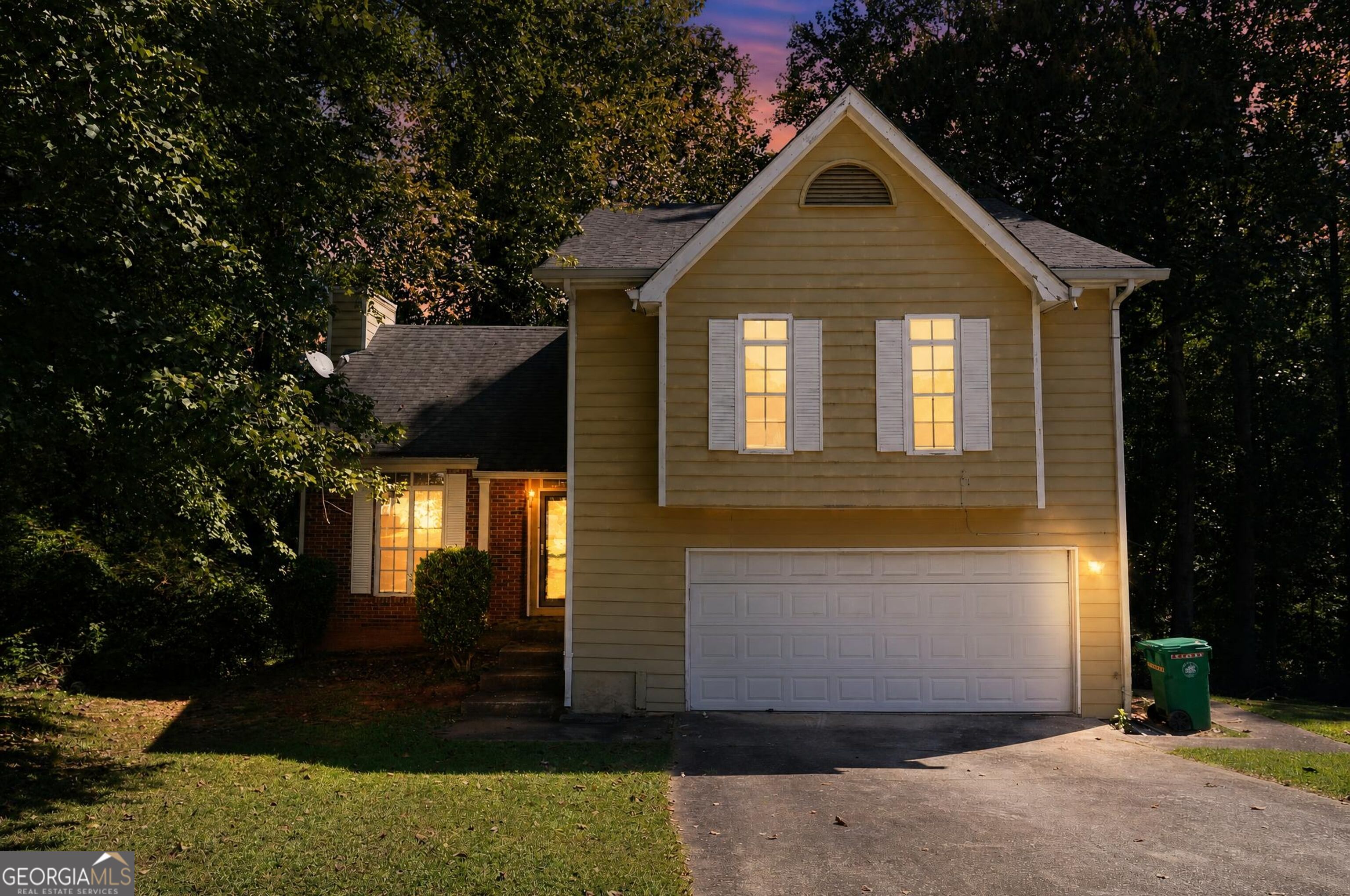1207 Tyne Way Property Photo 2