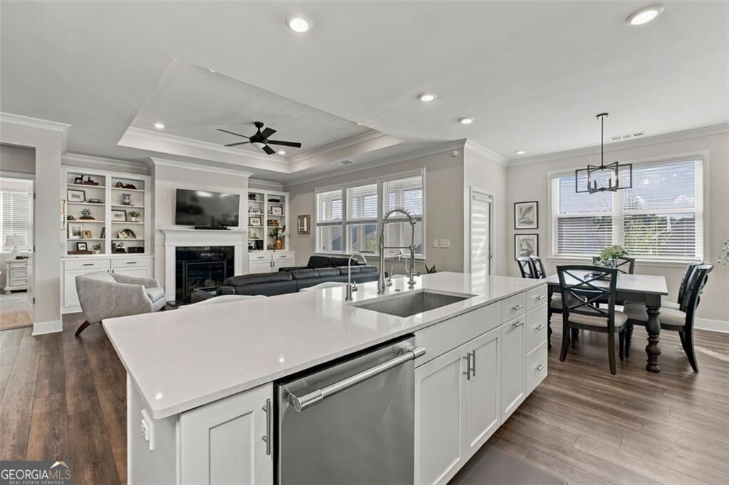 1434 Bluffs Ridge Way Property Photo 12