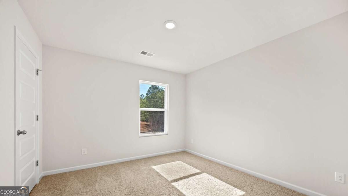 155 White Spruce Way Property Photo 23