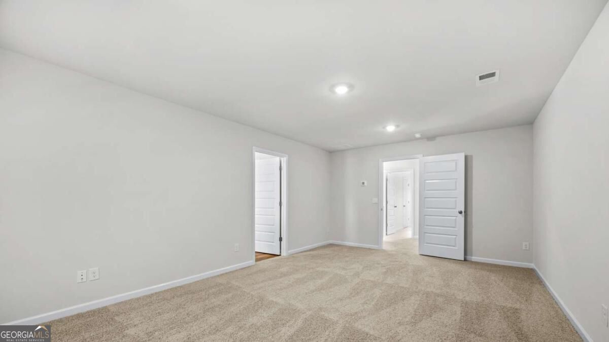 155 White Spruce Way Property Photo 26