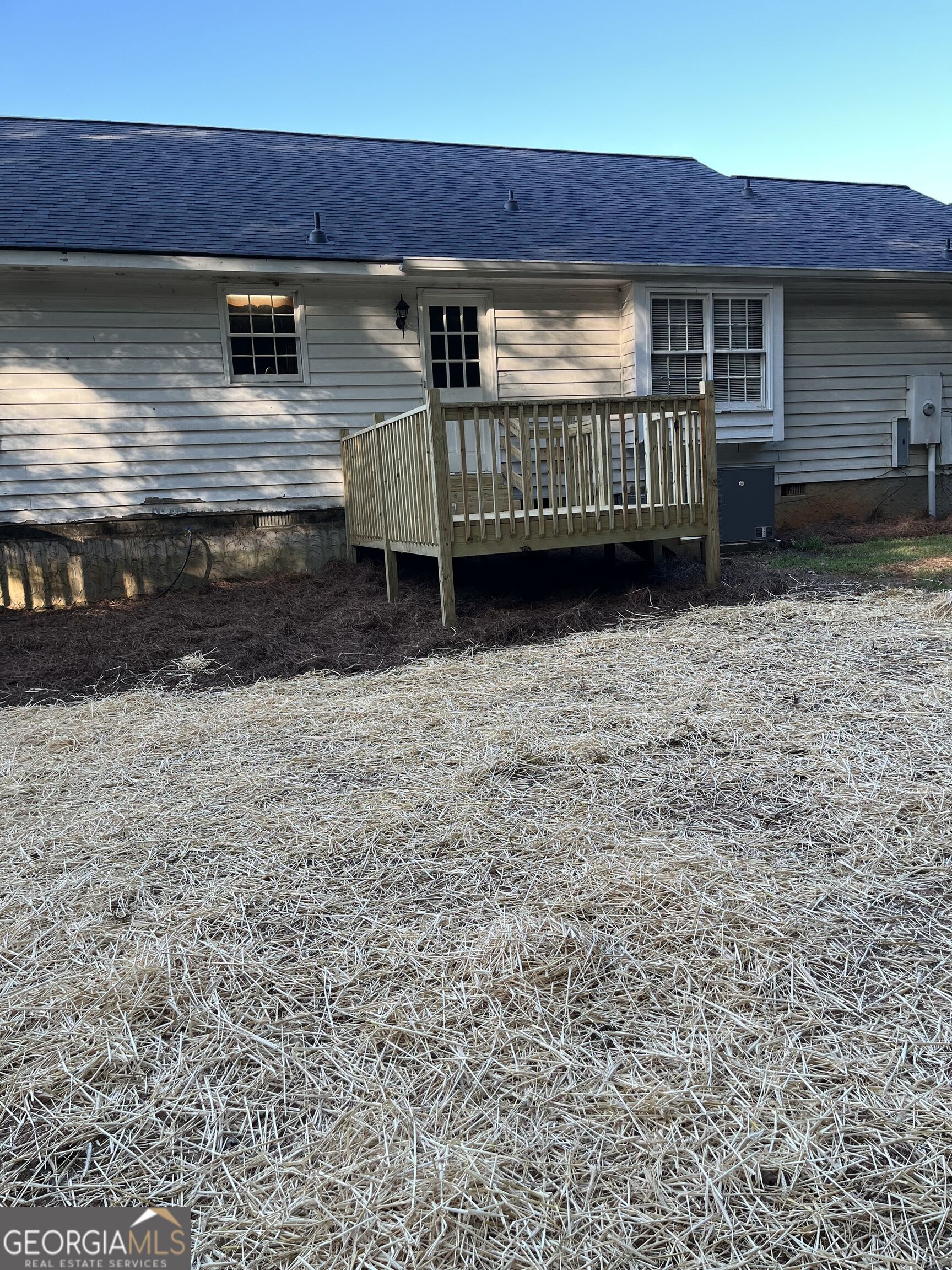 585 P J East Road Property Photo 35