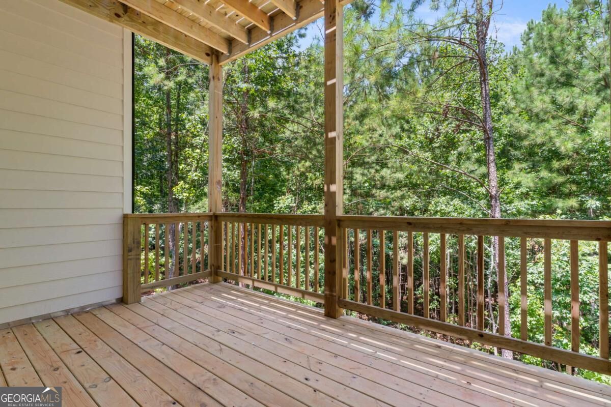 400 Ansley Property Photo 23