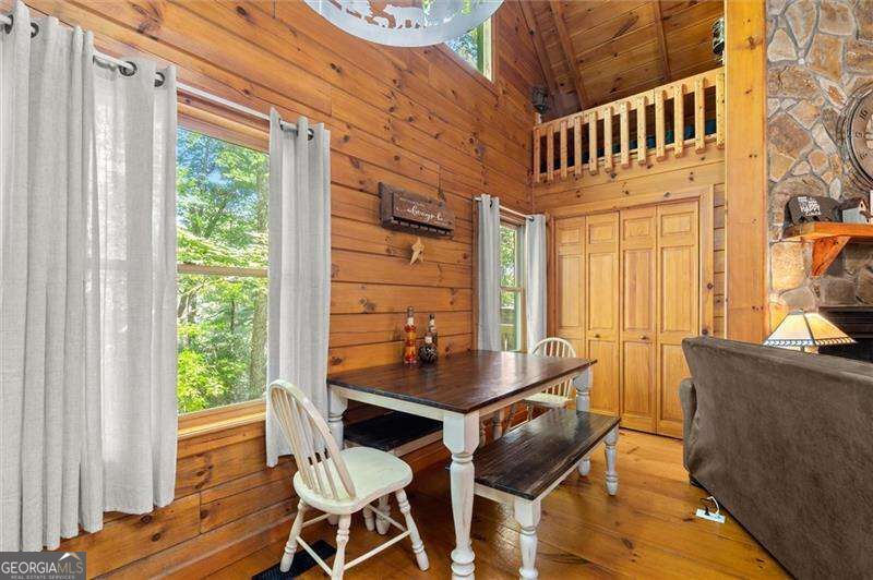 726 Cherry Lake Drive Property Photo 18