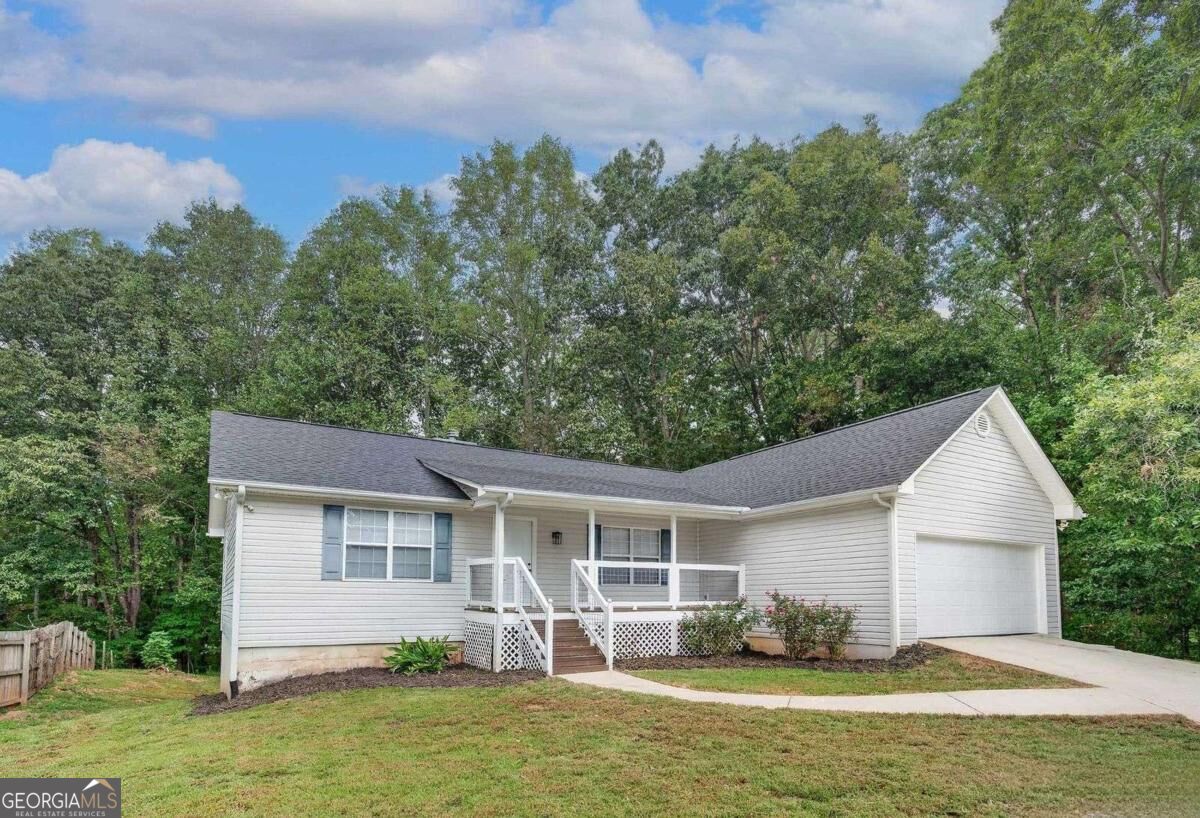 250 Buddy Burt Road Property Photo 1