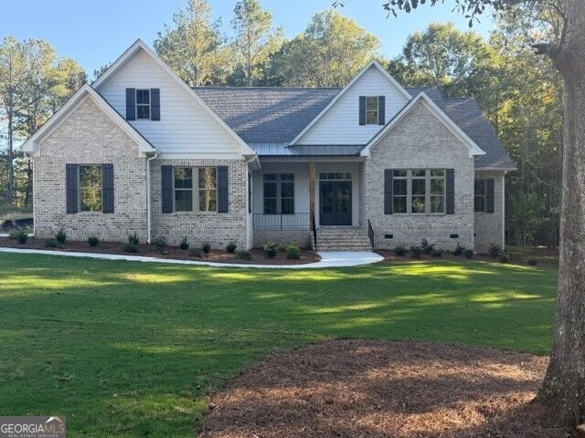 1051 Waverly Drive Property Photo 2